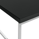 Mesa esquinera wallstreet con marco cromado Cubierta en color negro  en melamina medidas de 22” x 15” x 18”