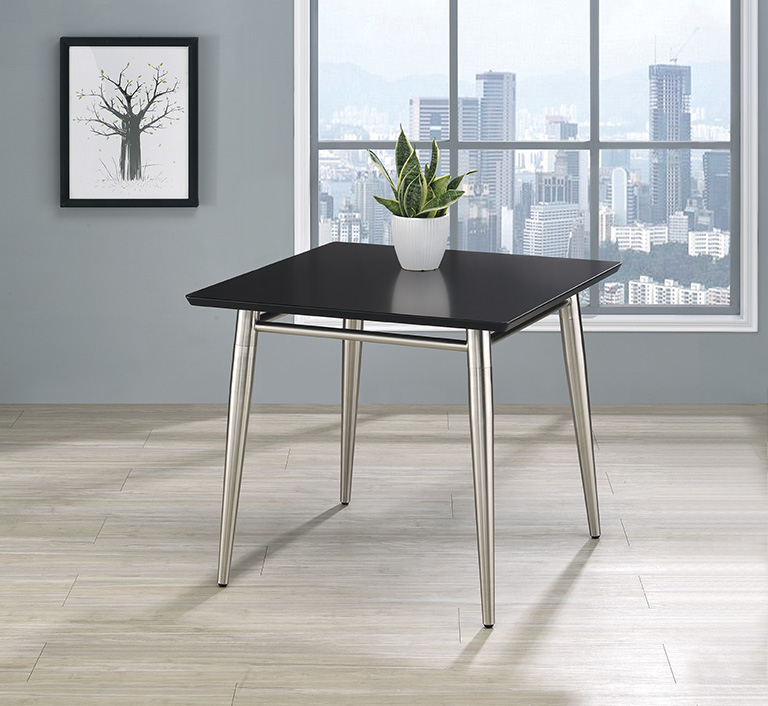 Mesa esquinera Brooklyn cubierta de melamina Color negro medidas de 22”x 22”x 20.25”