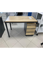 [OZ118MG]Escritorio Slimline color Maple con gris pedestal fijo y medidas: 48.42" Largo X 23.62"Profundidad X 29.52" Altura linea AJN